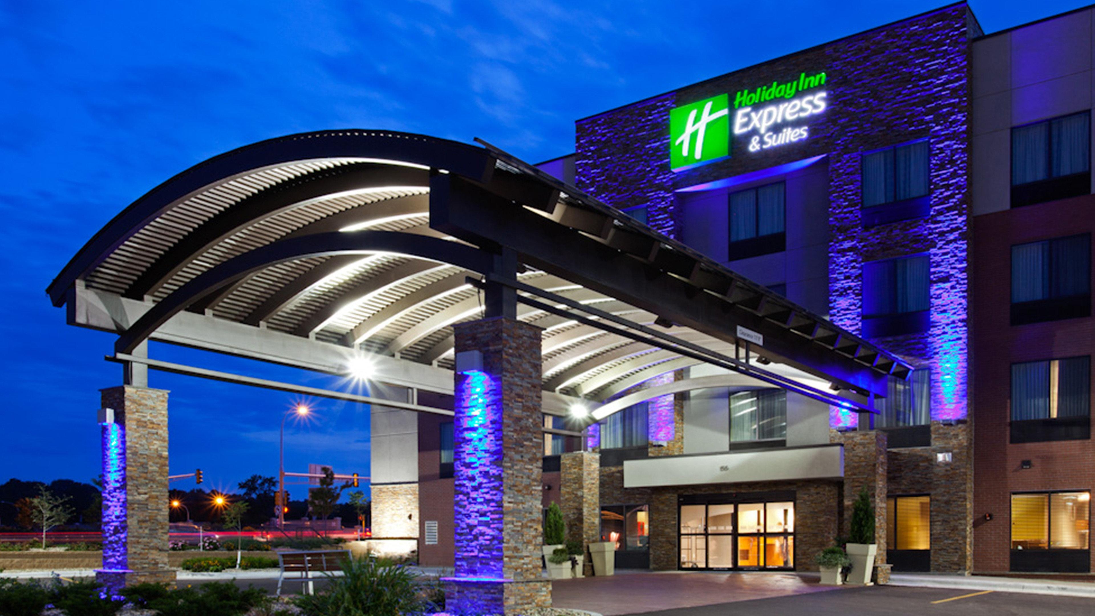 Holiday Inn Express And Suites Rochester West-Medical Center By Ihg Exterior foto
